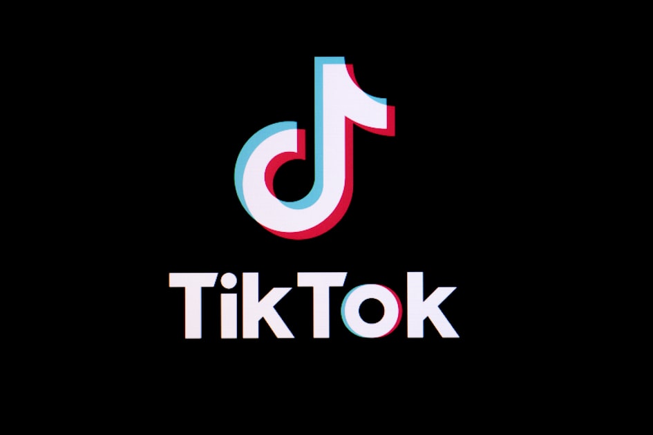 Tiktok logo on a black background — Sim Viettel Đăng Ký TikTok Shop & Shopee — Số Đẹp Tăng Uy Tín